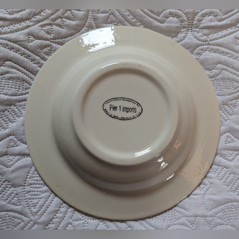Vtg Pier 1 made in Italy blue and white fruit salad plate - Picture 4 of 5